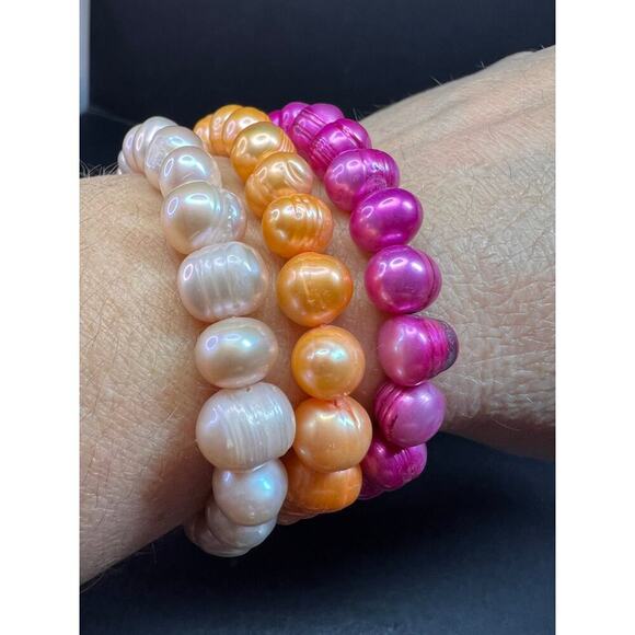 Set of three freshwater pearl stretch bracelets fuchsia pink to tangerine - Picture 10 of 10